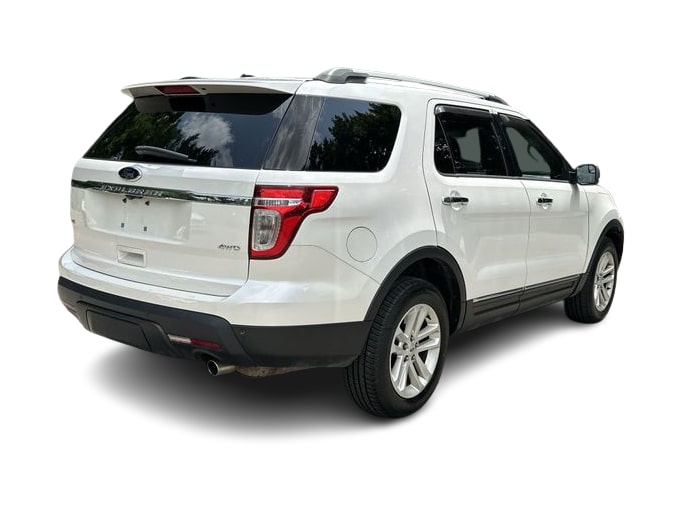 Thumbnail: 2014 Ford Explorer - 32