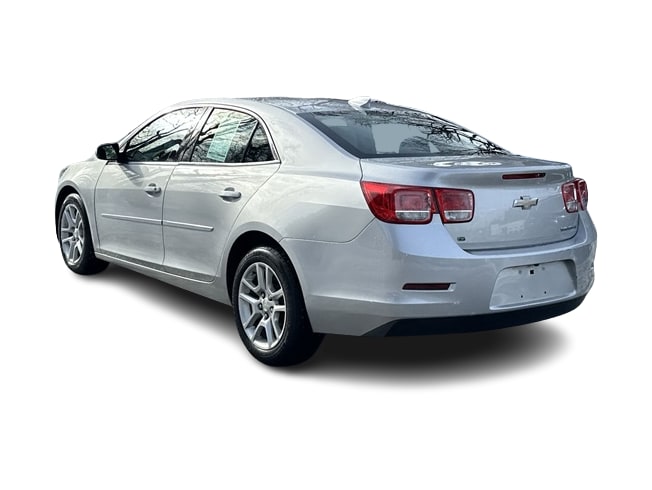 Thumbnail: 2015 Chevrolet Malibu - 4