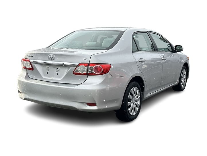 Thumbnail: 2013 Toyota Corolla - 25