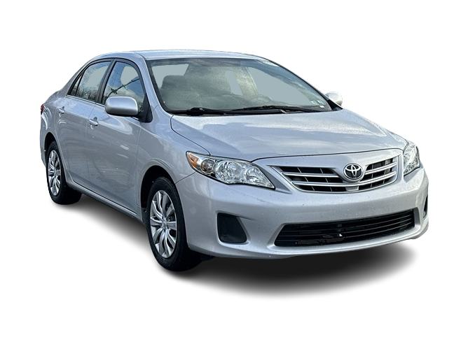 Thumbnail: 2013 Toyota Corolla - 24