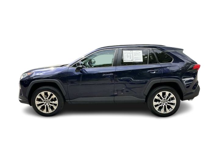 Thumbnail: 2019 Toyota RAV4 - 3