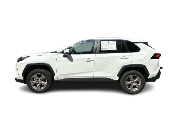 Thumbnail: 2022 Toyota RAV4 - 3