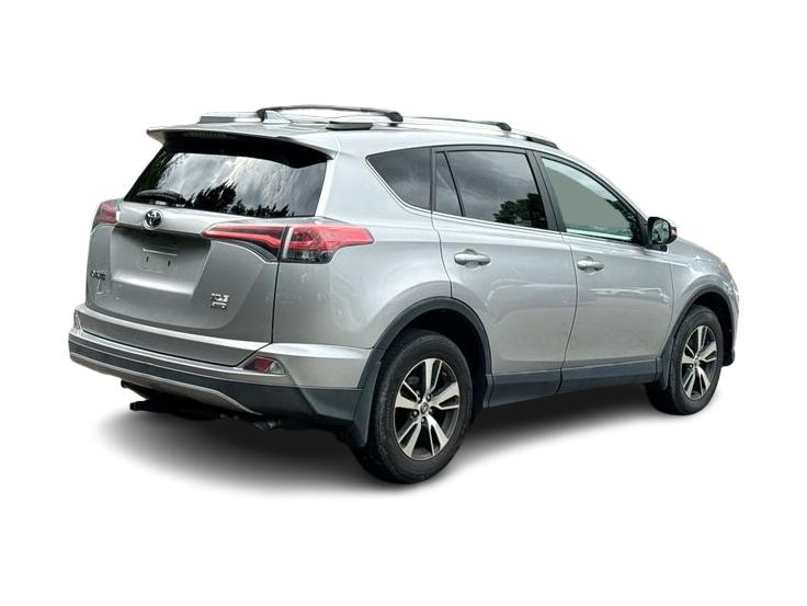 Thumbnail: 2017 Toyota RAV4 - 23