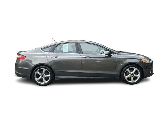 Thumbnail: 2015 Ford Fusion - 16