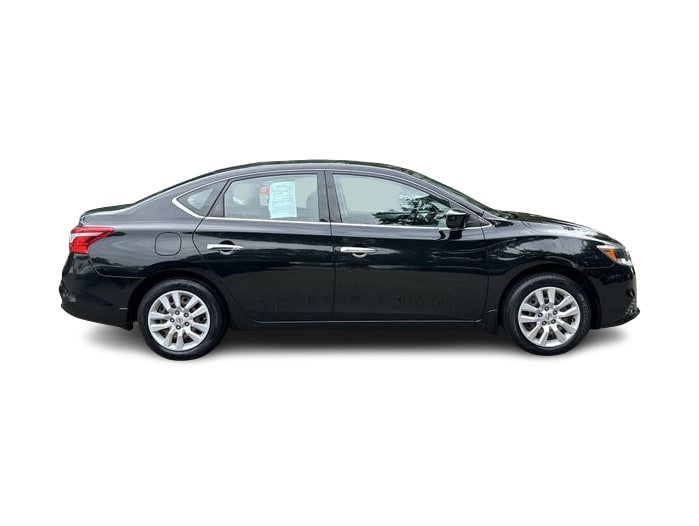 Thumbnail: 2016 Nissan Sentra - 13