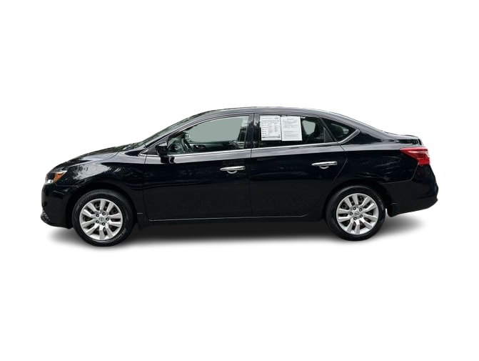 Thumbnail: 2016 Nissan Sentra - 3