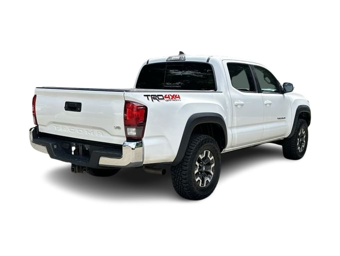 Thumbnail: 2018 Toyota Tacoma - 31