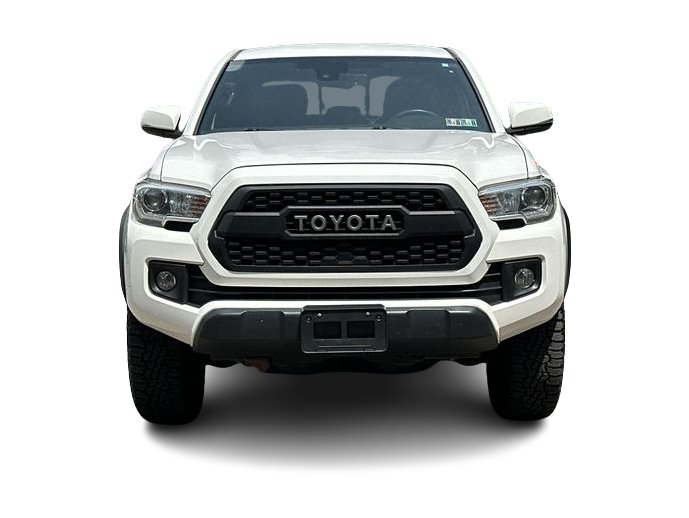 Thumbnail: 2018 Toyota Tacoma - 6