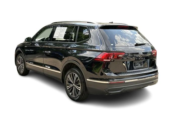 Thumbnail: 2024 Volkswagen Tiguan - 4