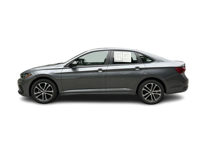 Thumbnail: 2025 Volkswagen Jetta - 3