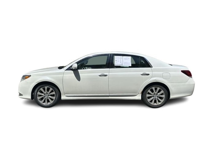 Thumbnail: 2011 Toyota Avalon - 3