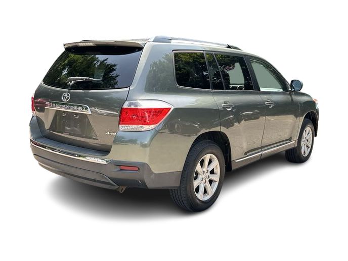 Thumbnail: 2012 Toyota Highlander - 20