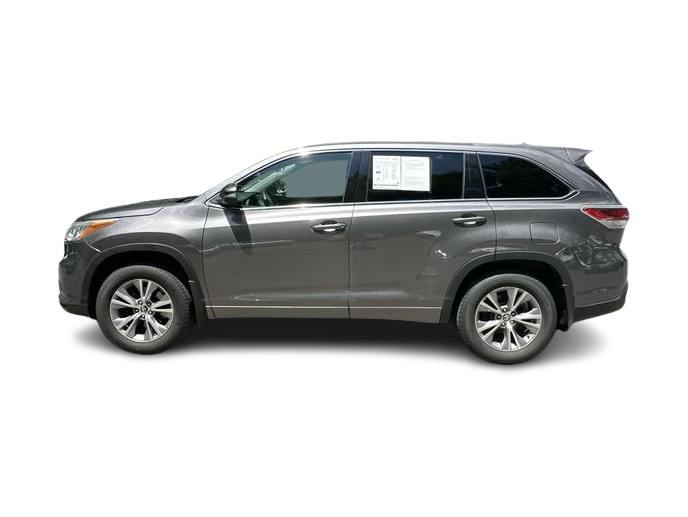 Thumbnail: 2016 Toyota Highlander - 3