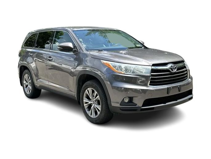 Thumbnail: 2016 Toyota Highlander - 20