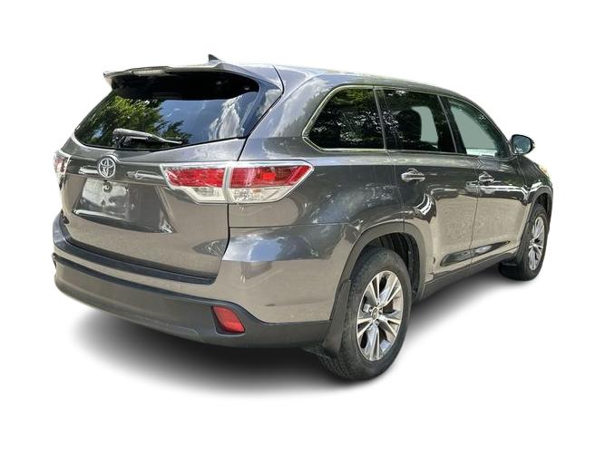 Thumbnail: 2016 Toyota Highlander - 21
