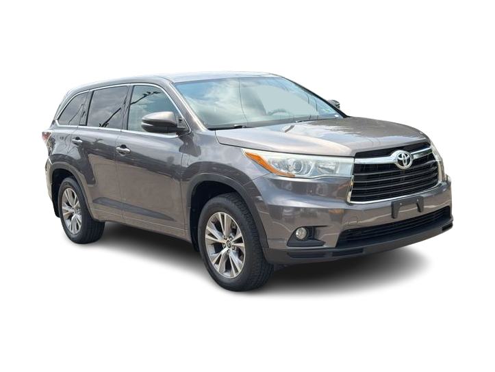 Thumbnail: 2016 Toyota Highlander - 32
