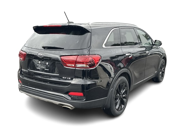 2020 Kia Sorento S 32