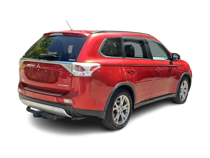 Thumbnail: 2015 Mitsubishi Outlander - 22