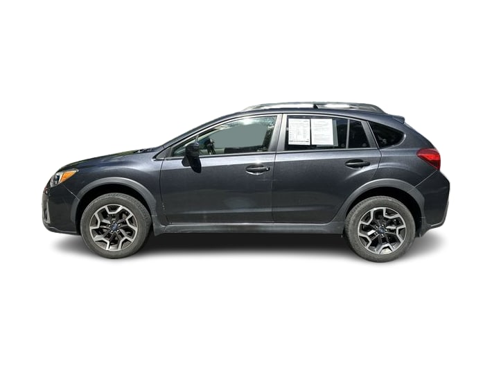 Thumbnail: 2017 Subaru Crosstrek - 3