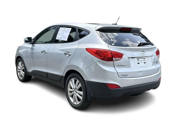 Thumbnail: 2010 Hyundai Tucson - 4