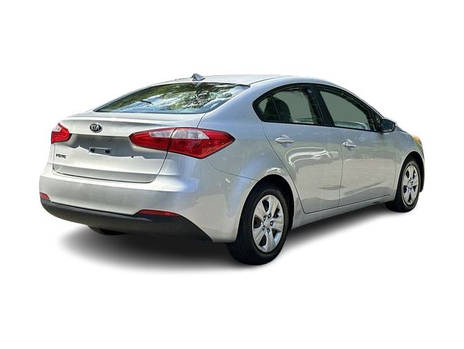 Thumbnail: 2015 Kia Forte - 21
