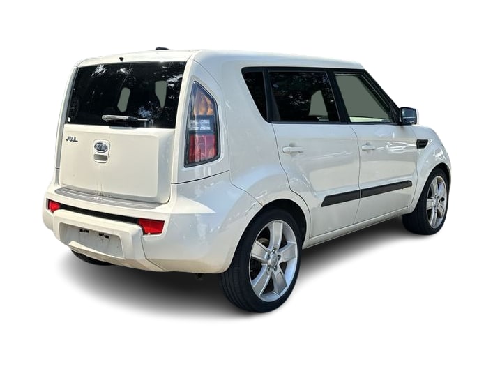 Thumbnail: 2011 Kia Soul - 21