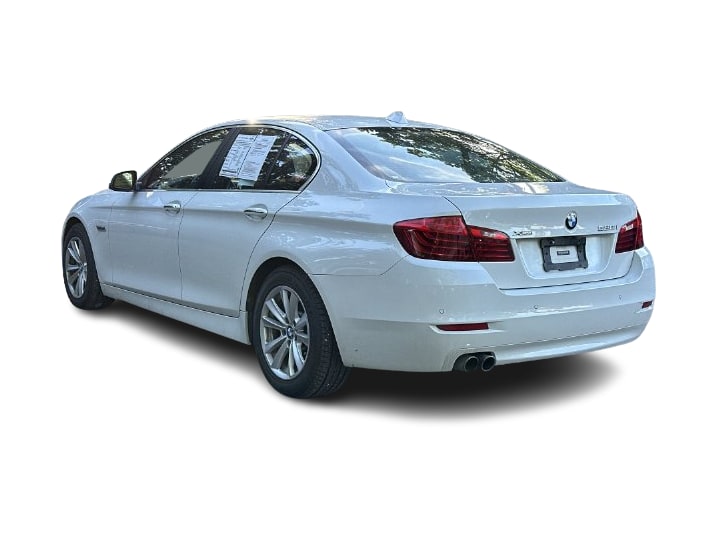 Thumbnail: 2016 BMW 5 Series - 4