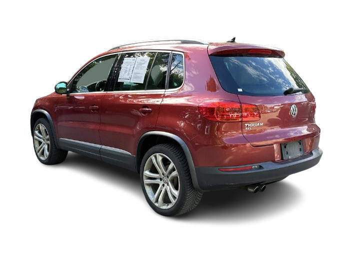Thumbnail: 2016 Volkswagen Tiguan - 4