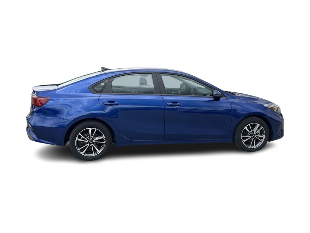 Thumbnail: 2024 Kia Forte - 16