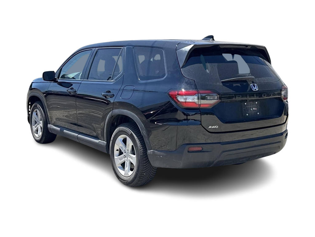Thumbnail: 2023 Honda Pilot - 3