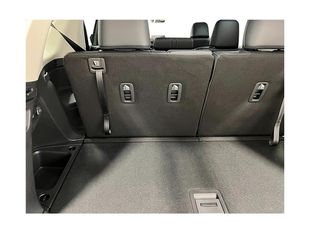 Thumbnail: 2025 Honda Pilot - 16