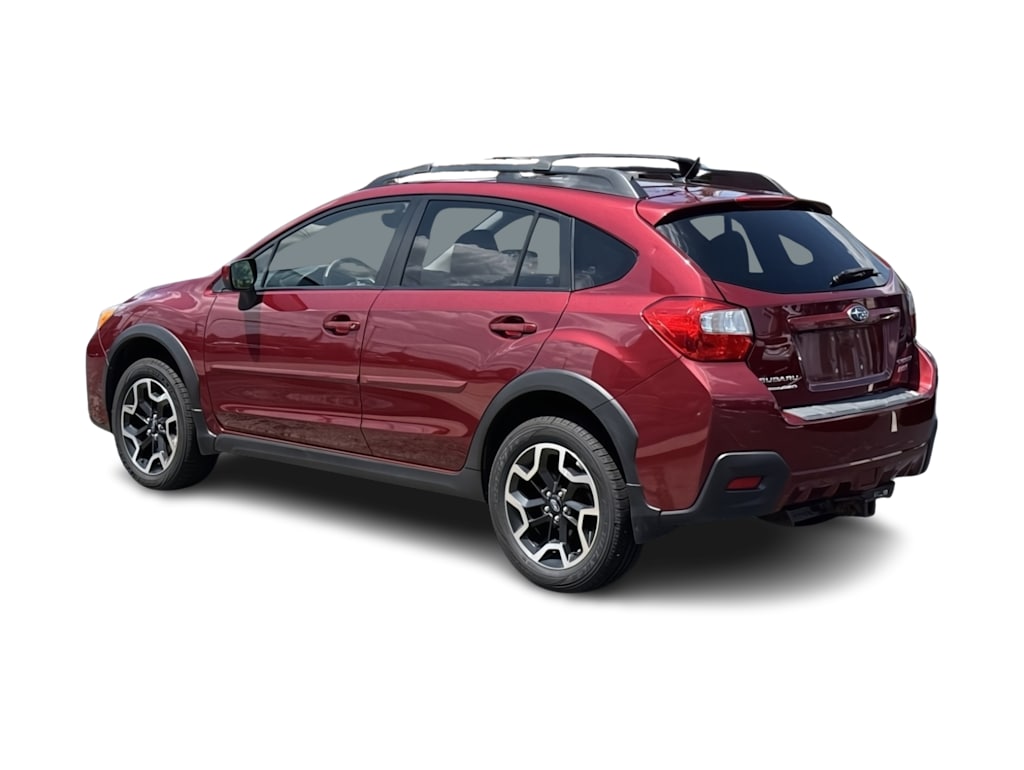 Thumbnail: 2017 Subaru Crosstrek - 4