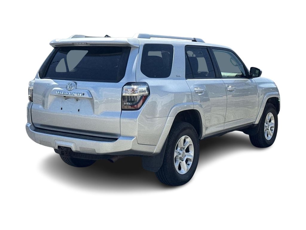 Thumbnail: 2015 Toyota 4Runner - 17