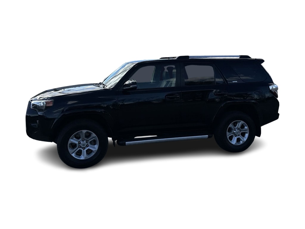 2020 Toyota 4Runner SR5 3