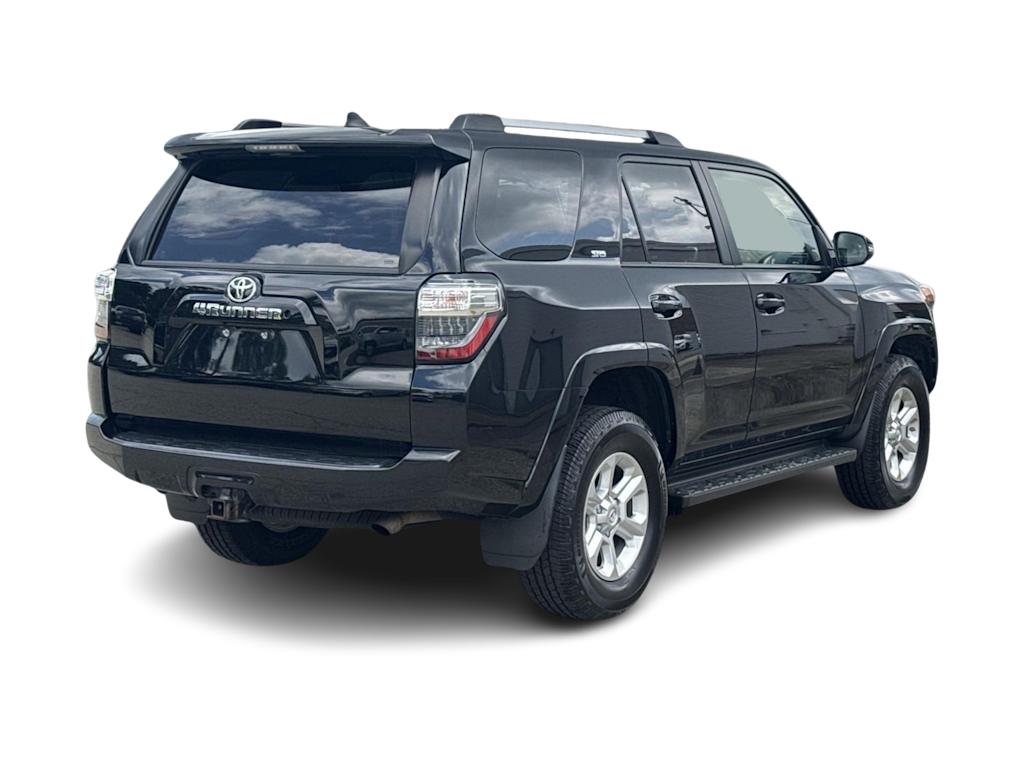Thumbnail: 2019 Toyota 4Runner - 16