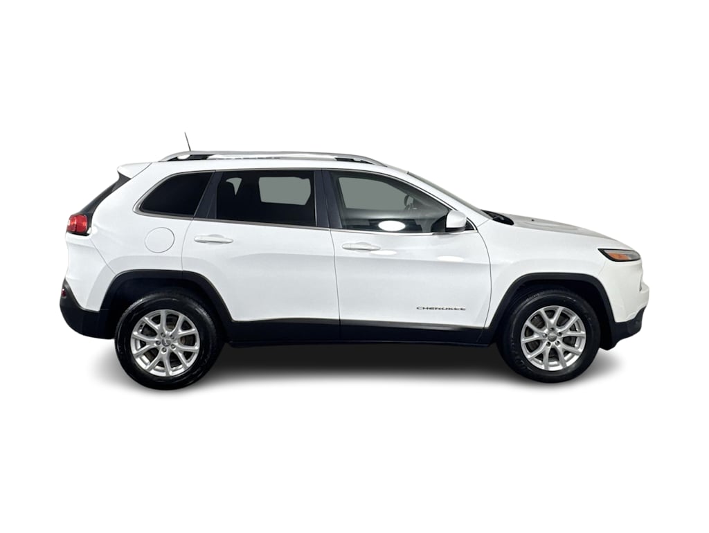 Thumbnail: 2017 Jeep Cherokee - 14
