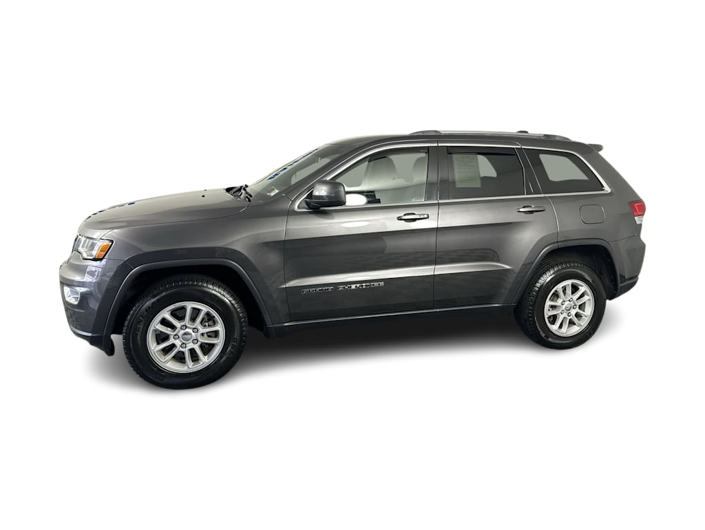 2020 Jeep Grand Cherokee Laredo 2