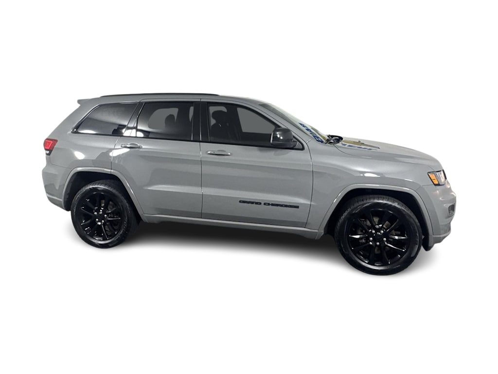 Thumbnail: 2020 Jeep Grand Cherokee - 14
