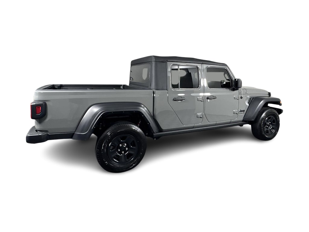 Thumbnail: 2022 Jeep Gladiator - 17