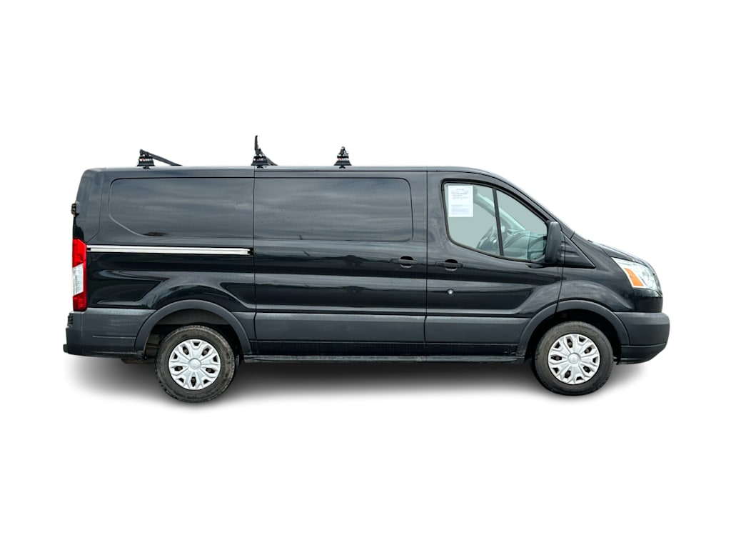 Thumbnail: 2015 Ford Transit Series - 17