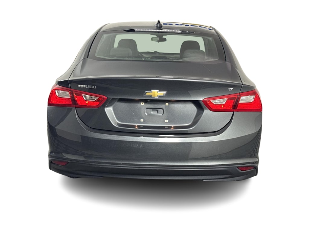 Thumbnail: 2016 Chevrolet Malibu - 4