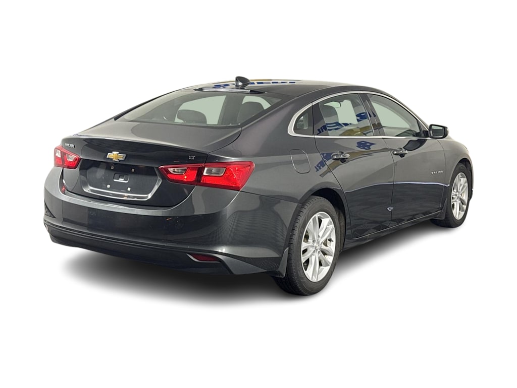 Thumbnail: 2016 Chevrolet Malibu - 13