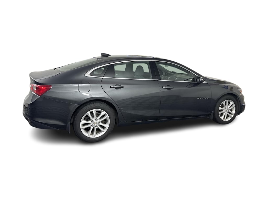 Thumbnail: 2016 Chevrolet Malibu - 14