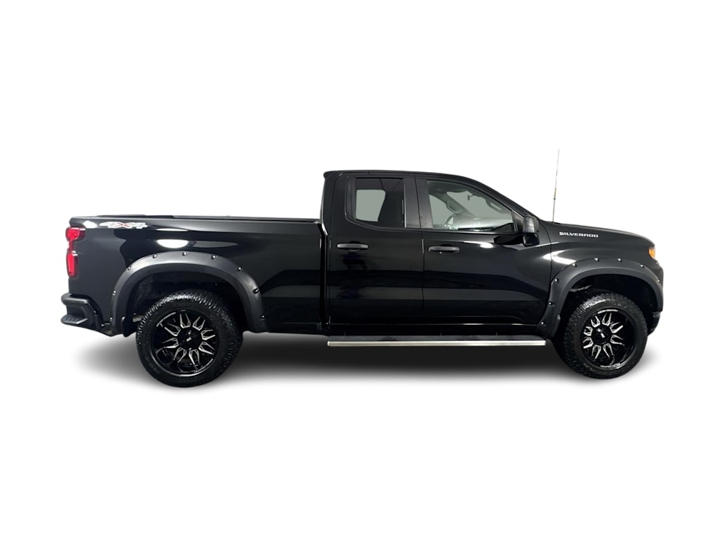 Thumbnail: 2021 Chevrolet Silverado 1500 - 16
