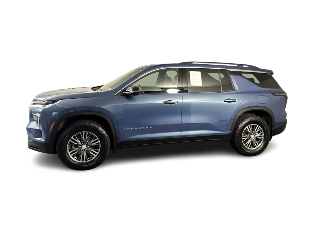 Thumbnail: 2024 Chevrolet Traverse - 2