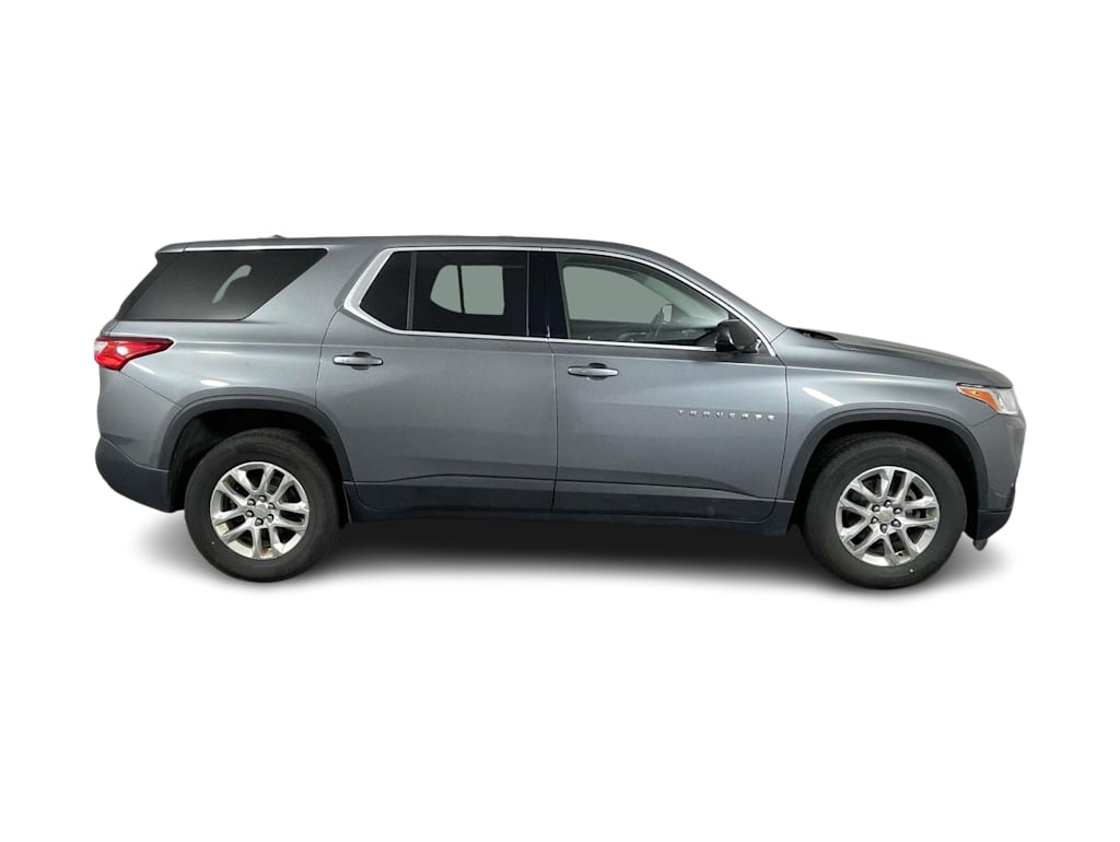 Thumbnail: 2018 Chevrolet Traverse - 13