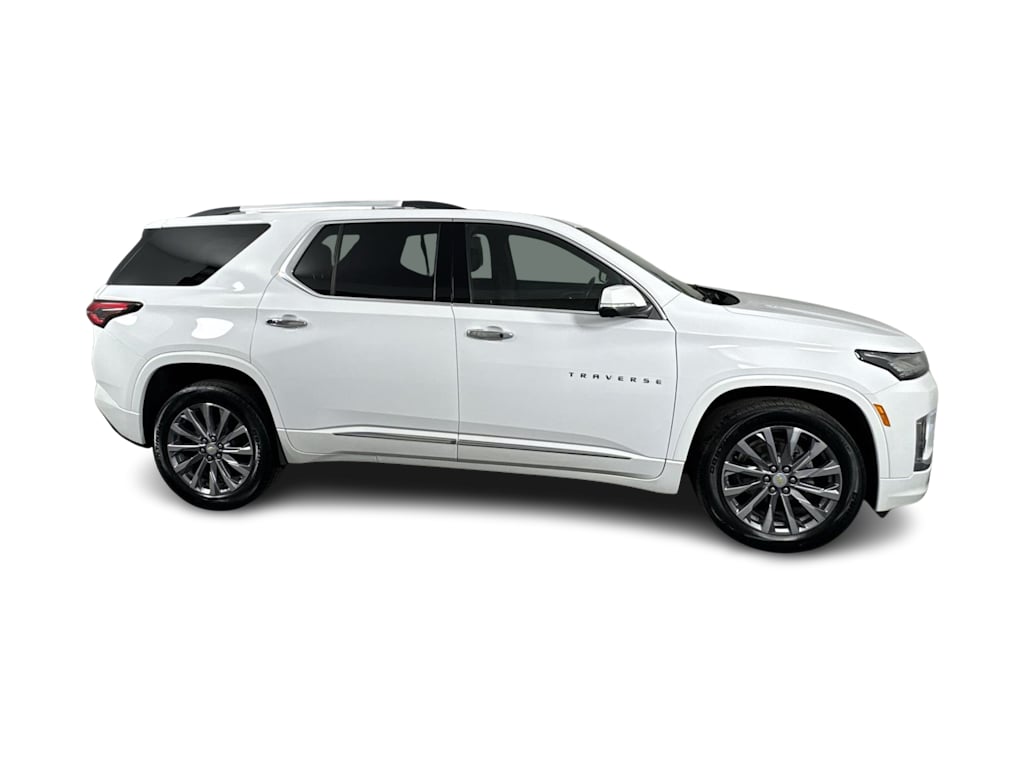 Thumbnail: 2022 Chevrolet Traverse - 14