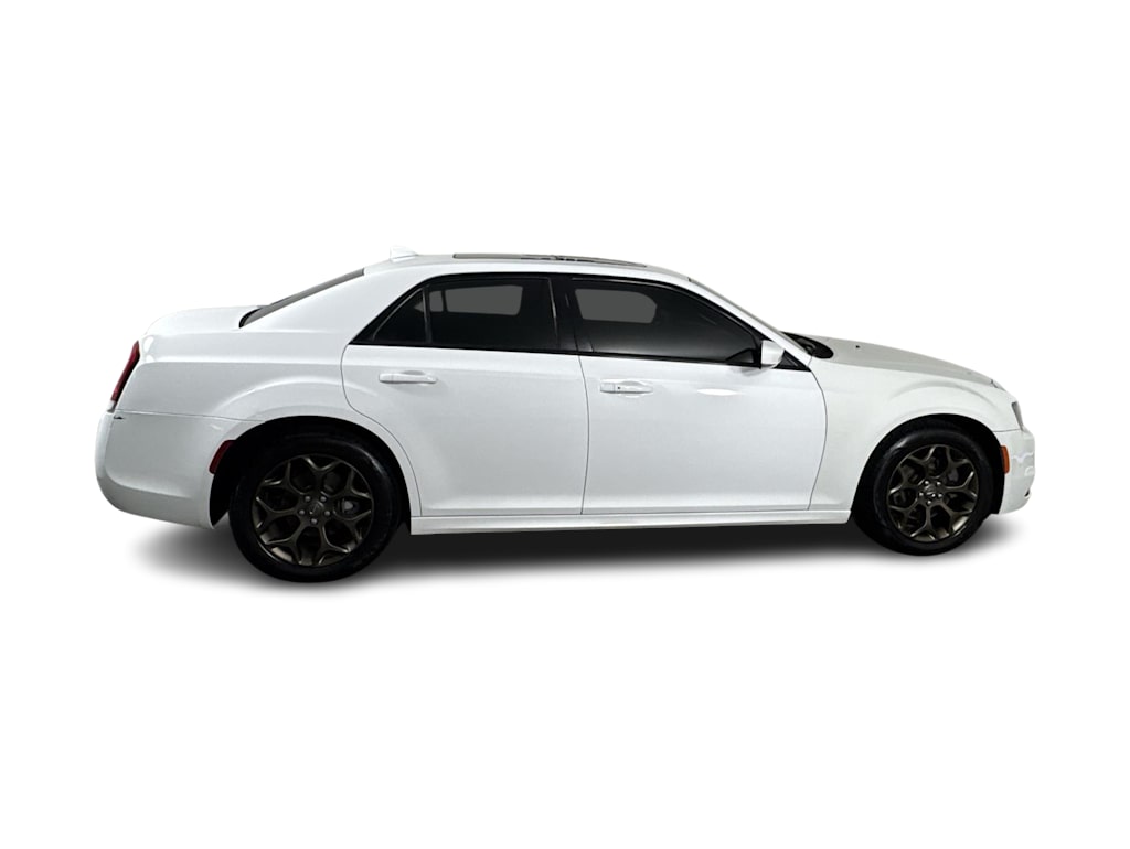 Thumbnail: 2016 Chrysler 300 - 13
