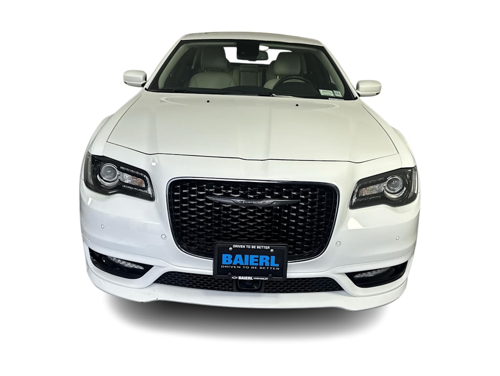 Thumbnail: 2022 Chrysler 300 - 5
