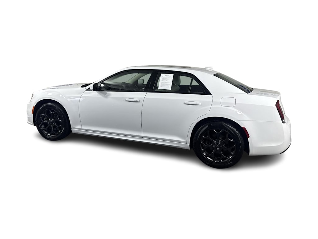 Thumbnail: 2022 Chrysler 300 - 2